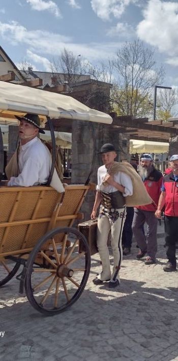 496408226 651584347691214 n