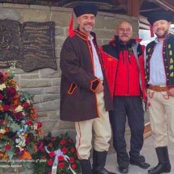 572781309 25275940162031702 n